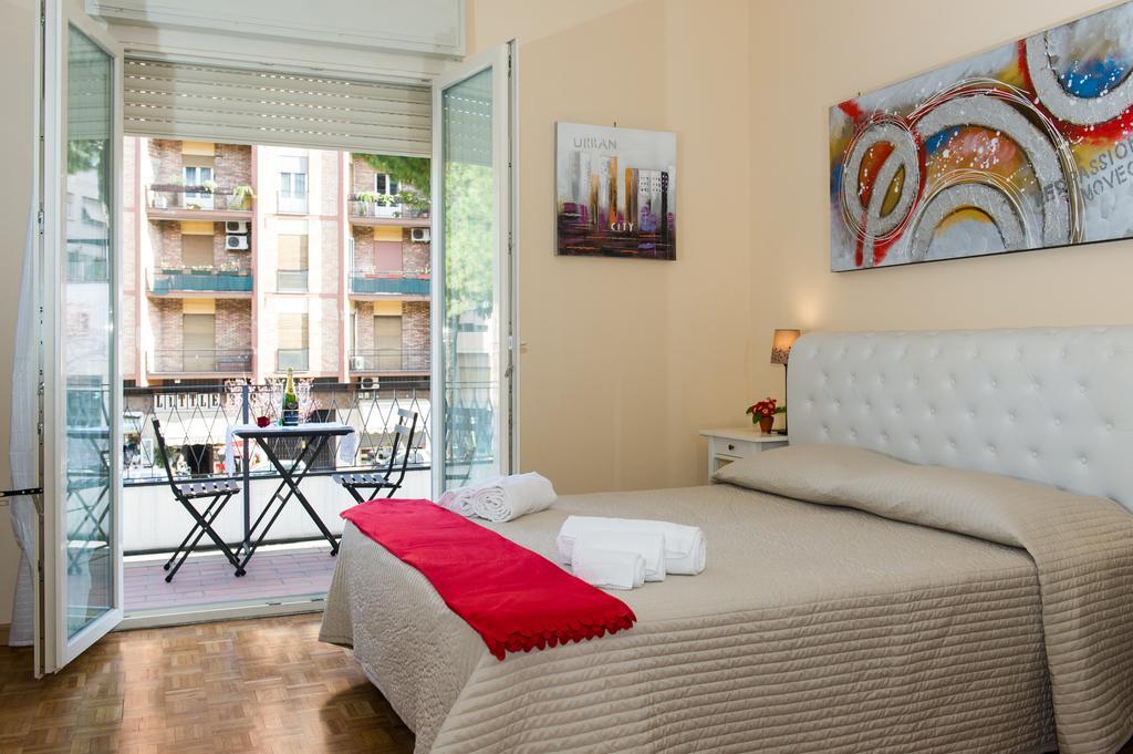 Appartamento House Gregorio Roma Esterno foto