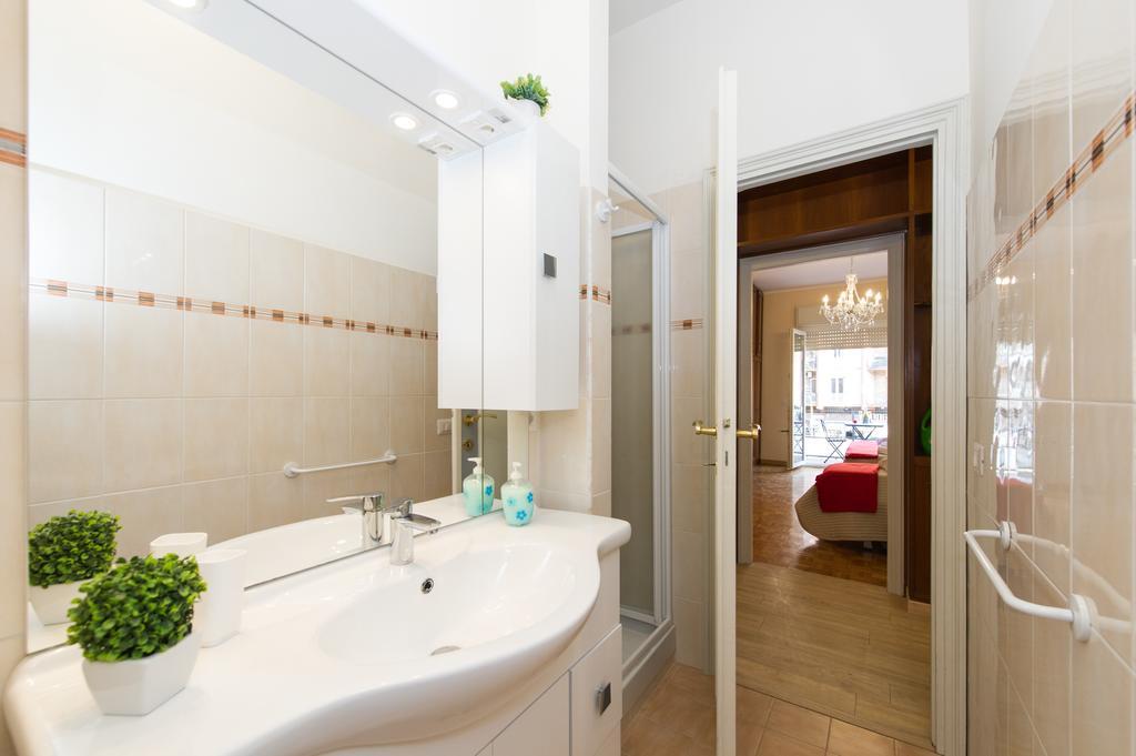 Appartamento House Gregorio Roma Esterno foto
