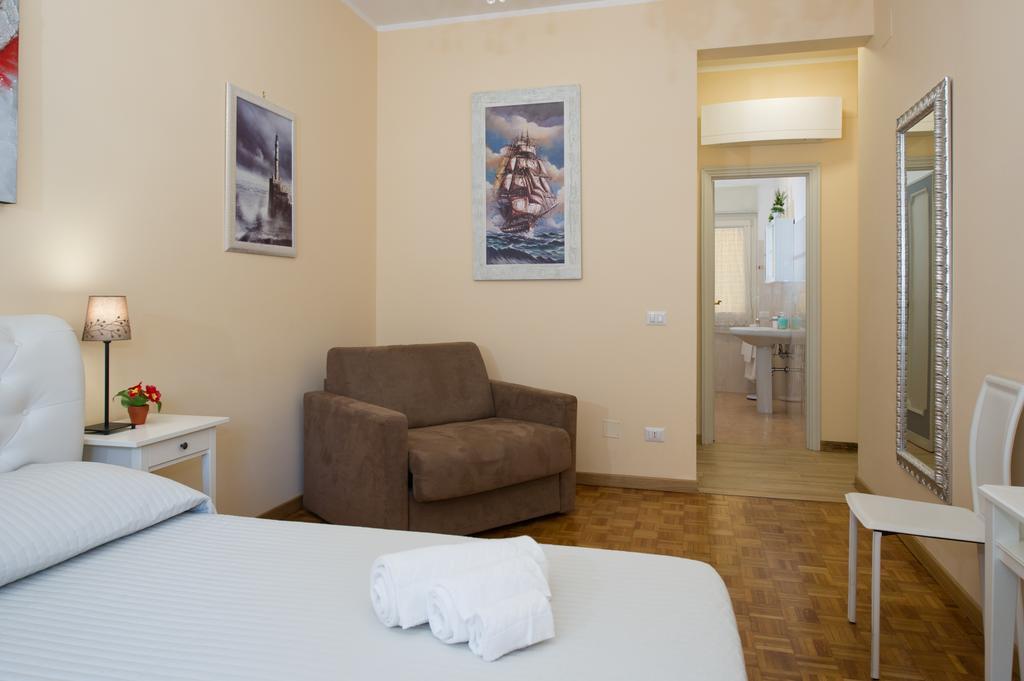 Appartamento House Gregorio Roma Esterno foto